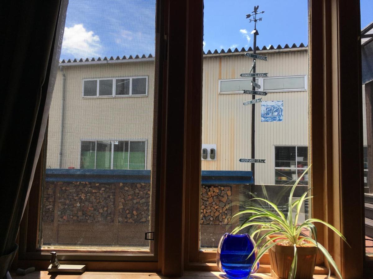 Carrefour Guesthouse カルフール ゲストハウス Toyama Station Exterior foto